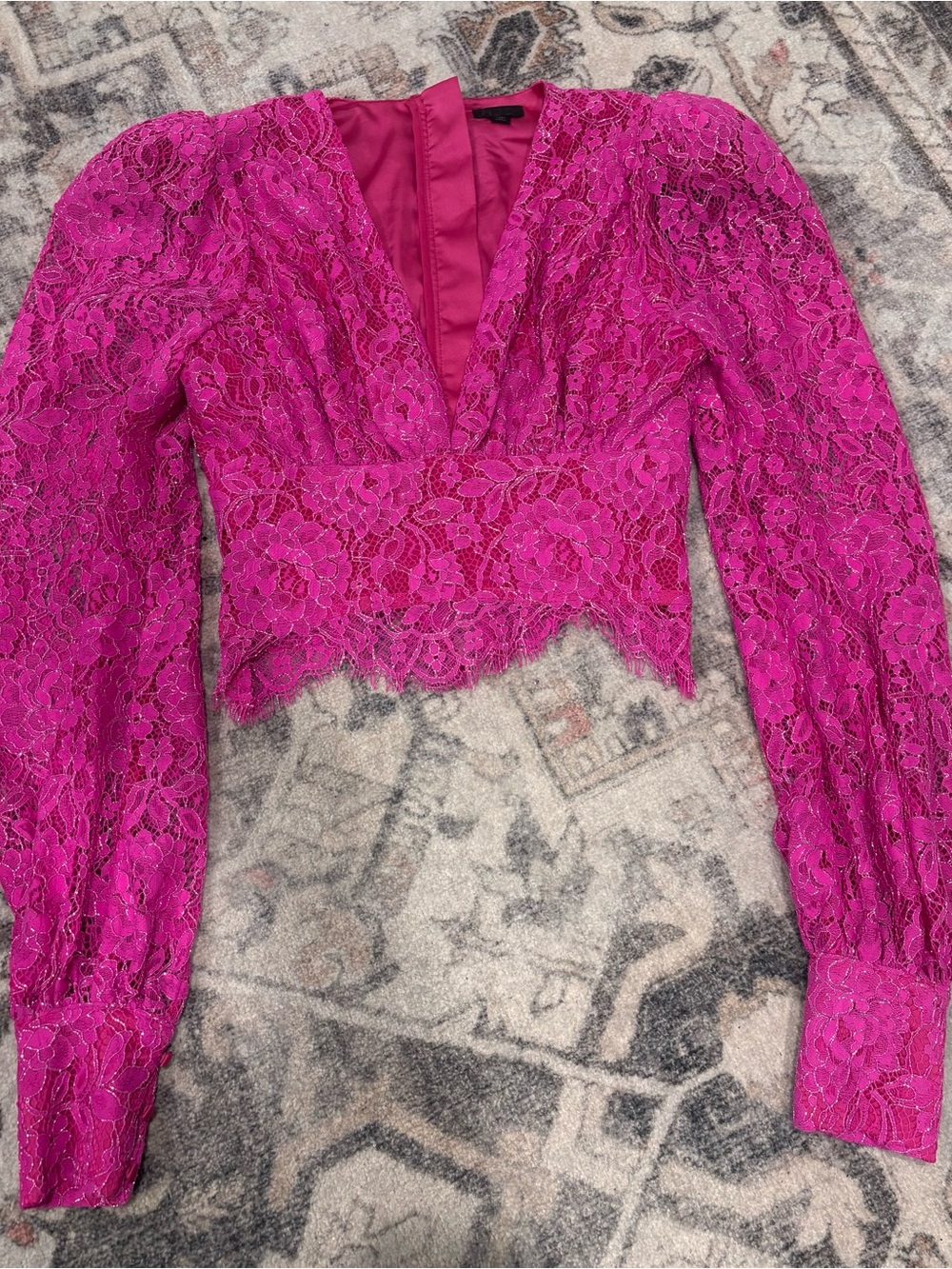 NBD Hot Pink Lace V-Neck Long Sleeve Crop Top